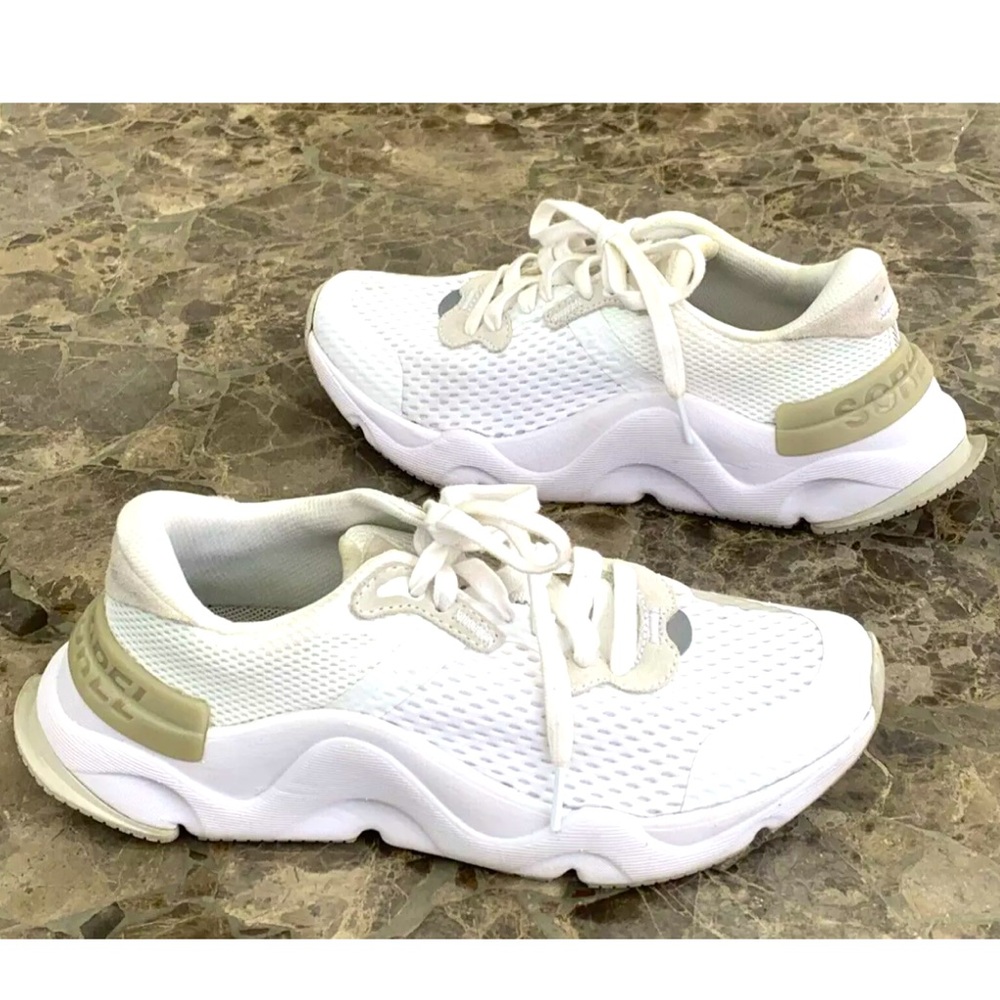Sorel Kinetic RNEGD Lace Shoes White Light Dove Womens Size 8.5 Comfort Renegade